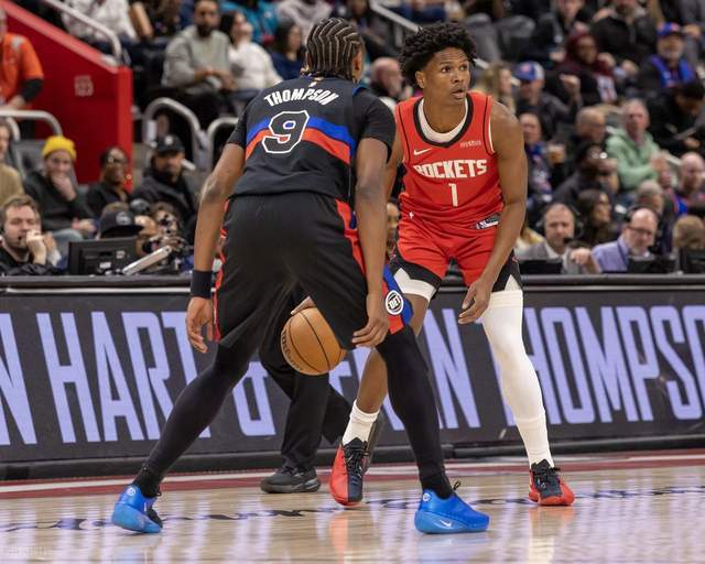 爆大冷!火箭掀翻东部第一:杜兰特爆砍32分7板,阿门压制弟弟