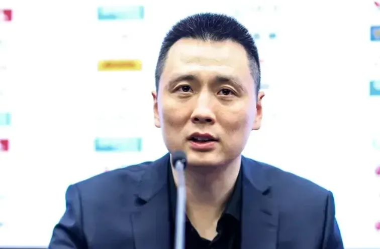 卢伟：现在大家在精神上有点疲劳，作为主教练要调动大家