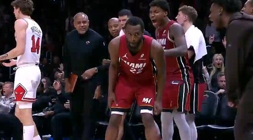 开云app-辕门射戟！维金斯底角三分命中还造犯规 可惜加罚没有