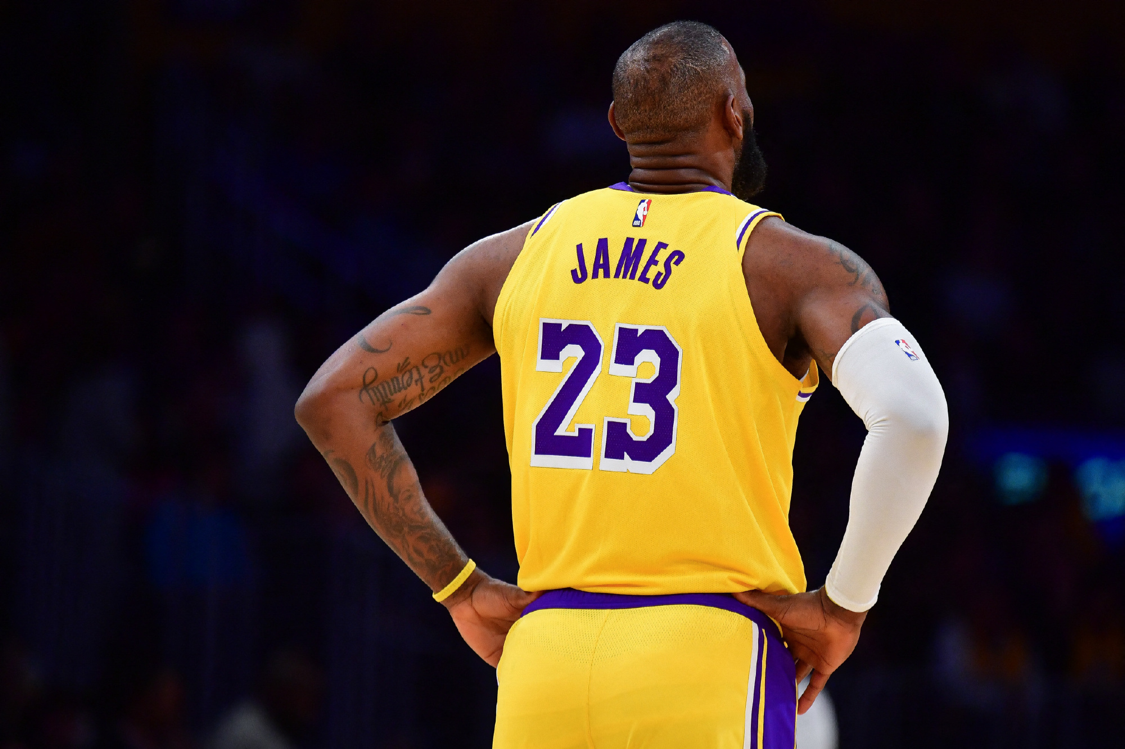 开云下载-领袖！詹姆斯：我输掉总决赛后，会看看自己还能怎么进步！