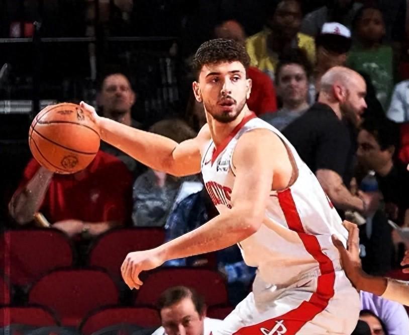 kaiyun-惨败！火箭降至第四，杜兰特赛后沮丧离场，斯通你该做出决定了